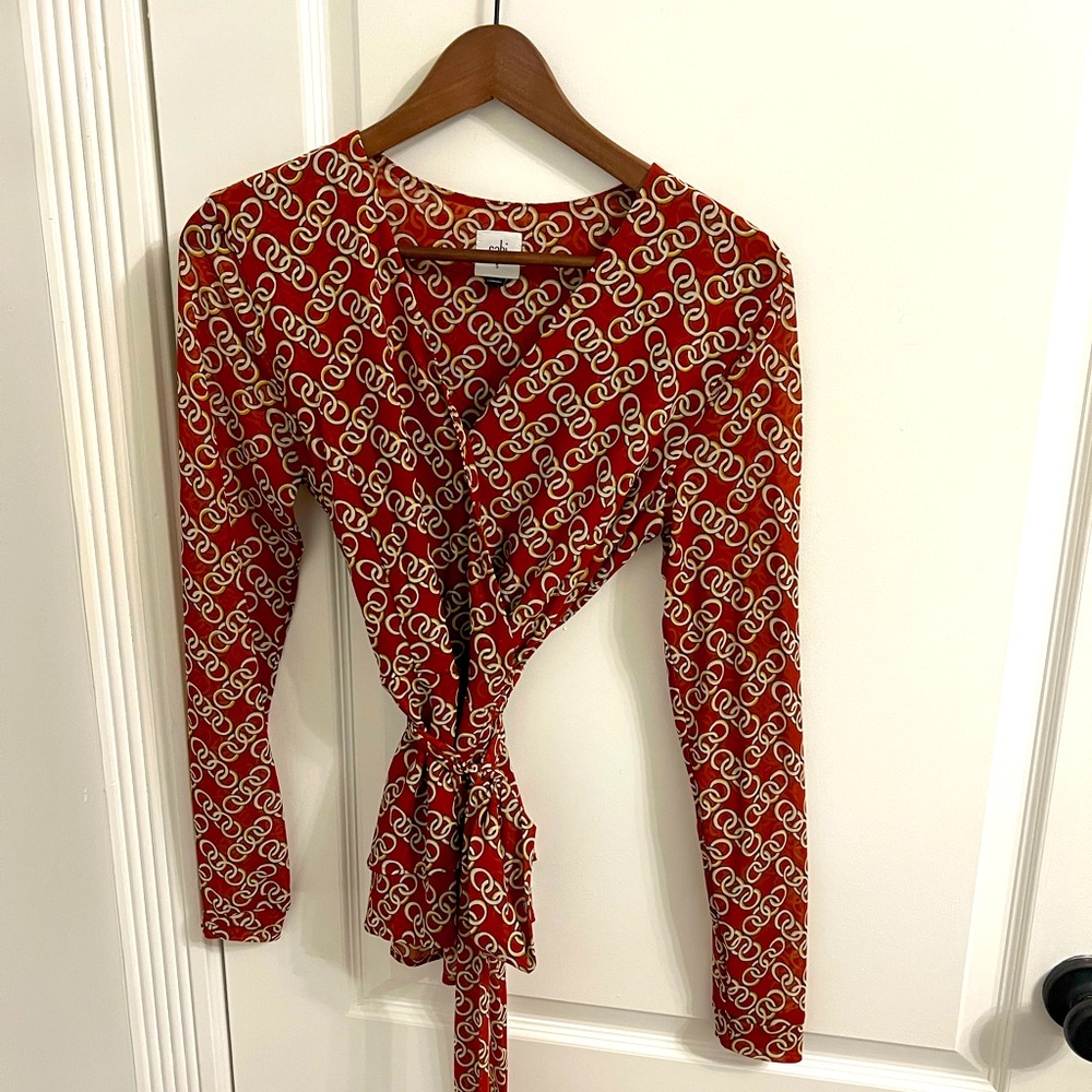 CAbi wrap top.